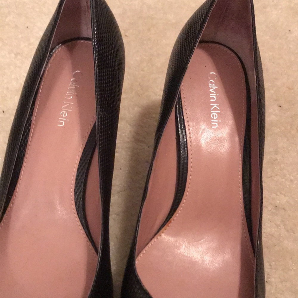Calvin Klein Navy blue pump - Picture 2 of 5